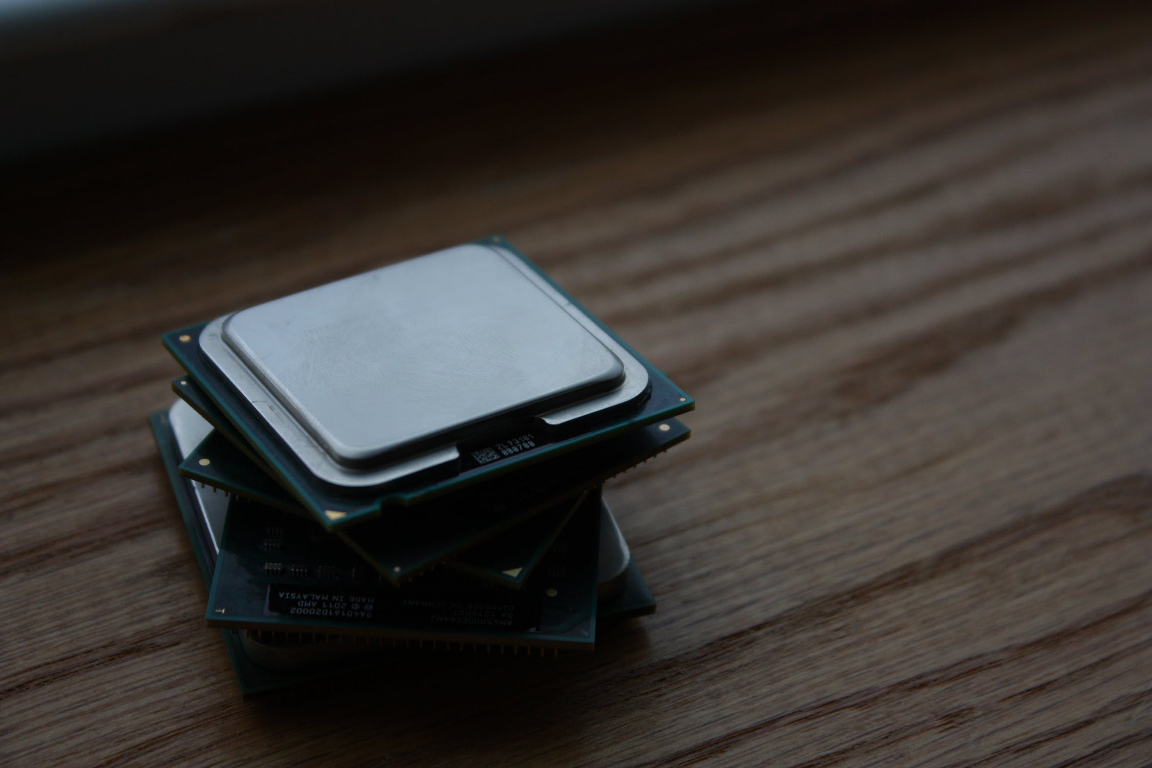Lazy State: Intel sieht sich mit neuer Sicherheitslücke konfrontiert